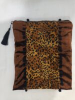 ⁦حقيبة الفهد للابتوب – أناقة جريئة وحماية فائقة بتصميم مستوحى من الطبيعة⁩ - الصورة ⁦2⁩