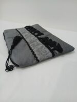 ⁦شنطة آيباد رمادية فاخرة للمناسبات – تصميم أنيق وعصري⁩ - الصورة ⁦2⁩