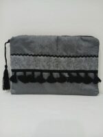 ⁦شنطة آيباد رمادية فاخرة للمناسبات – تصميم أنيق وعصري⁩ - الصورة ⁦4⁩