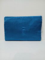 ⁦شنطة آيباد زرقاء فاخرة للمناسبات – تصميم أنيق وعصري⁩ - الصورة ⁦3⁩