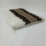 شنطة آيباد بيضاء فاخرة للمناسبات – تصميم أنيق وعصري