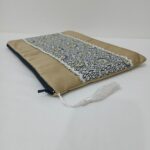 شنطة آيباد ذهبية فاخرة للمناسبات – تصميم أنيق وعصري